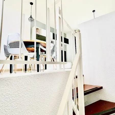 Spacious 2 Bedroom Golden * Callao Salvaje
