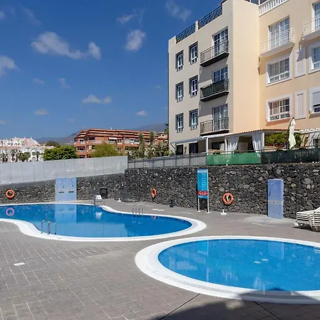 Spacious 2 Bedroom Golden Διαμέρισμα