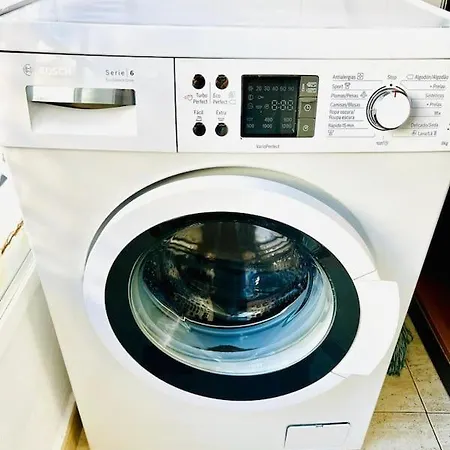 Spacious 2 Bedroom Golden *
