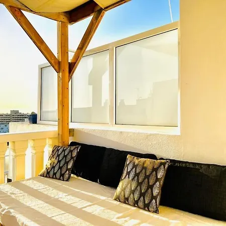 Διαμέρισμα Spacious 2 Bedroom Golden *