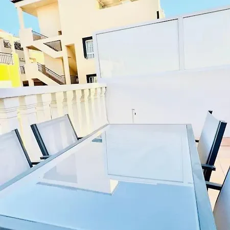 Spacious 2 Bedroom Golden