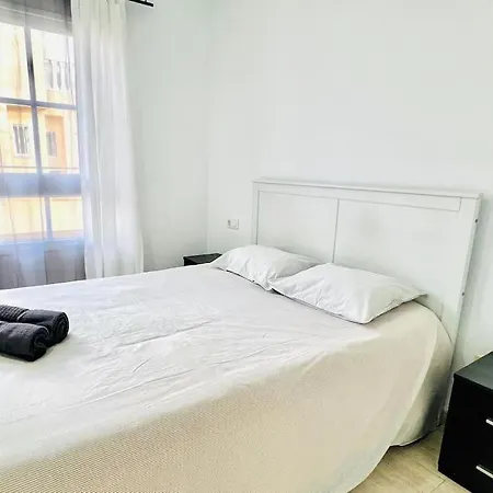 Spacious 2 Bedroom Golden Callao Salvaje